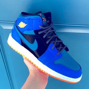 💙🧡 NIKE AIR JORDAN 1 MID GS SNEAKERS💙🧡